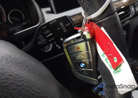 2015 BMW X5 xDrive35I z USA, uszkodzony, nr VIN 5UXKR0C50F0K65708